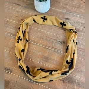 Fleur de lis Scarf